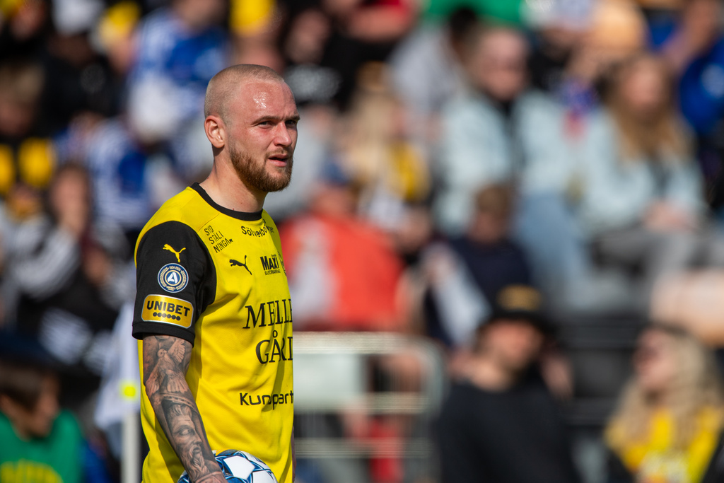 Djurgården signs double full-backs