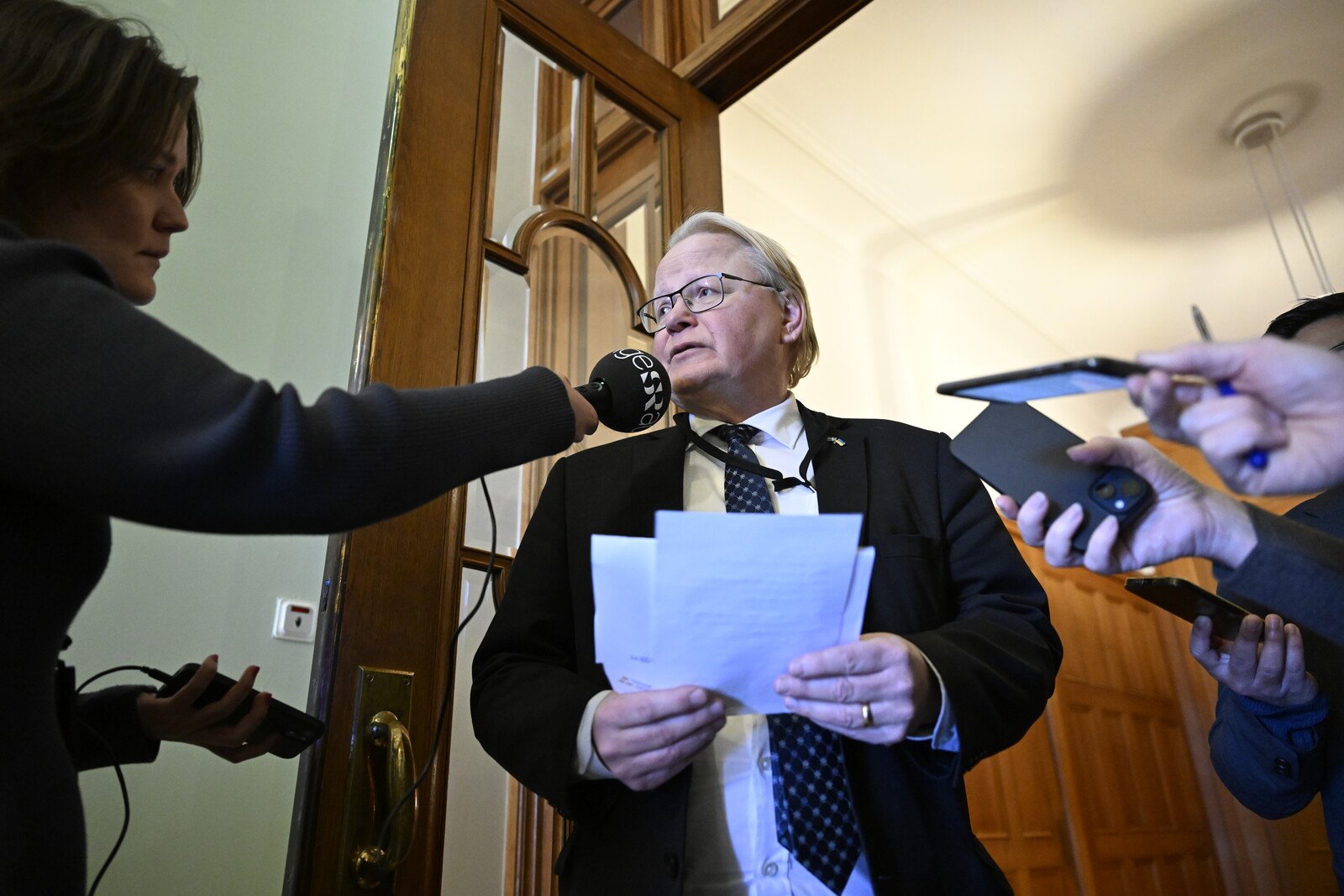 Hultqvist on the Attack: "Does Not Respect Any Rules"