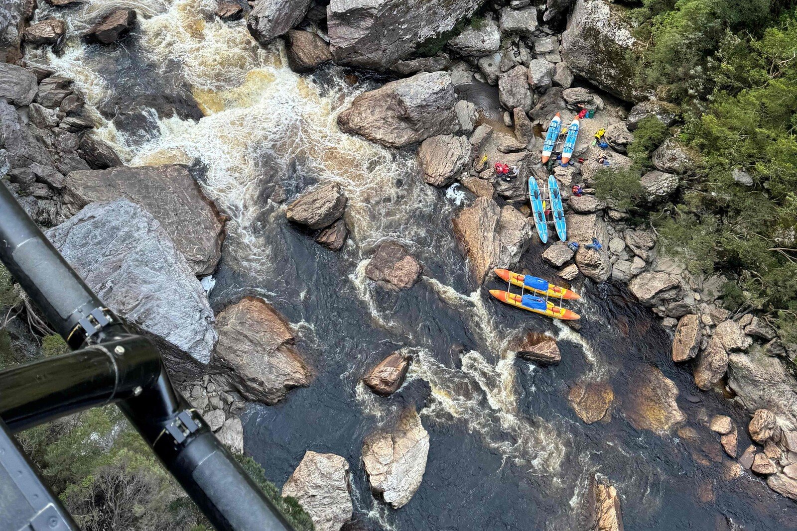 Paddler got stuck – had to be amputated in the middle of the river