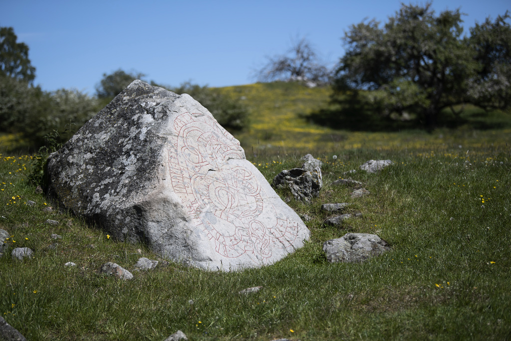 App guides to a runestone near you