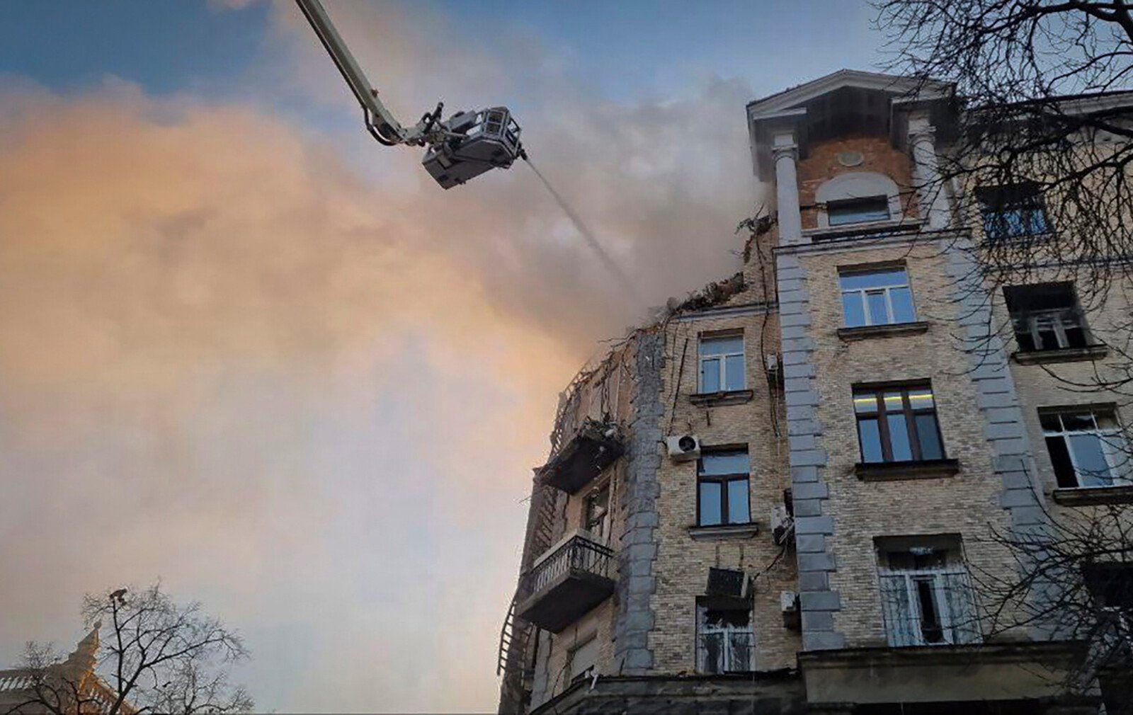 Ukraine: Two dead in drone attack in Kyiv