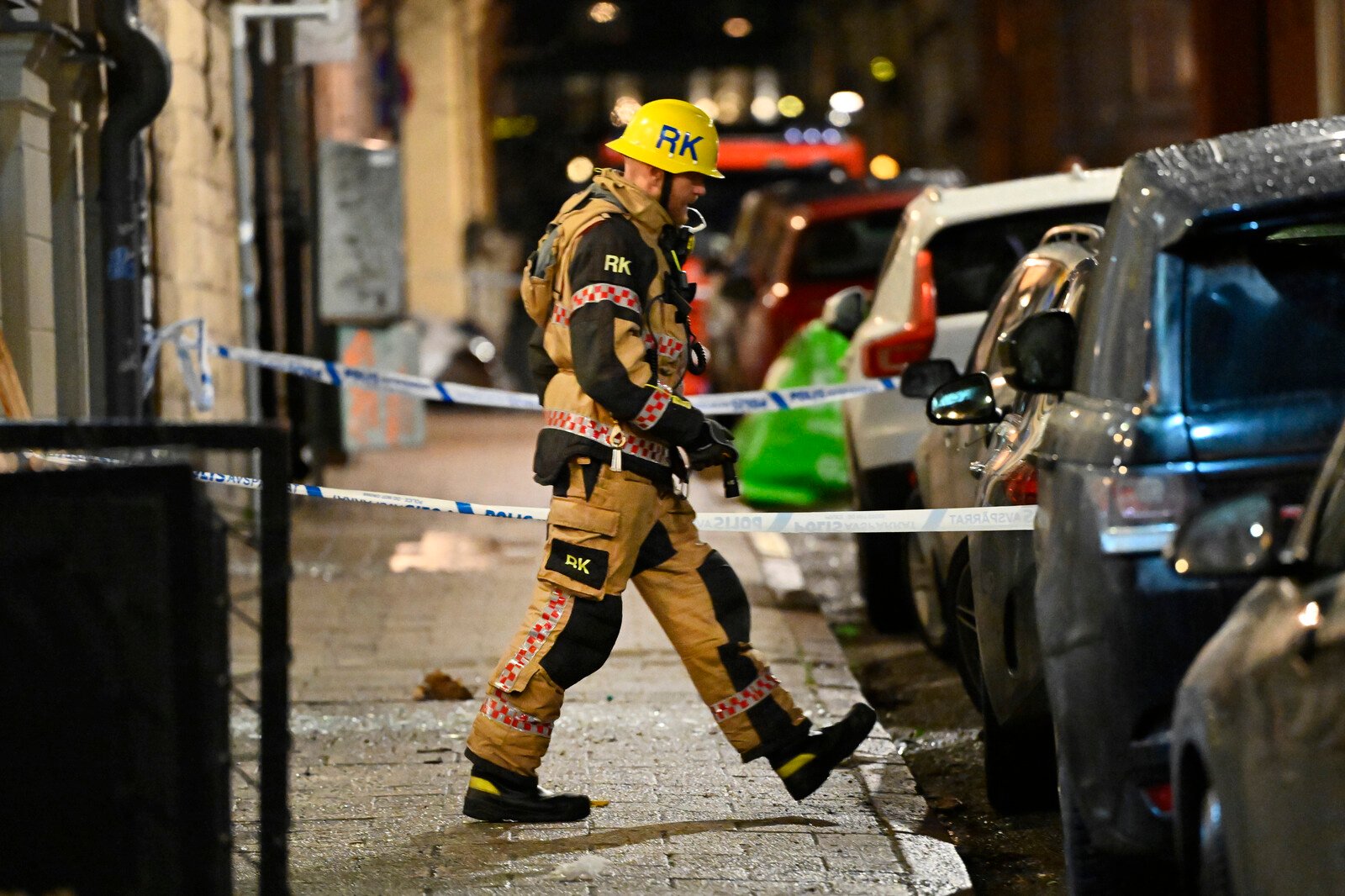 Explosion at entrance in central Stockholm