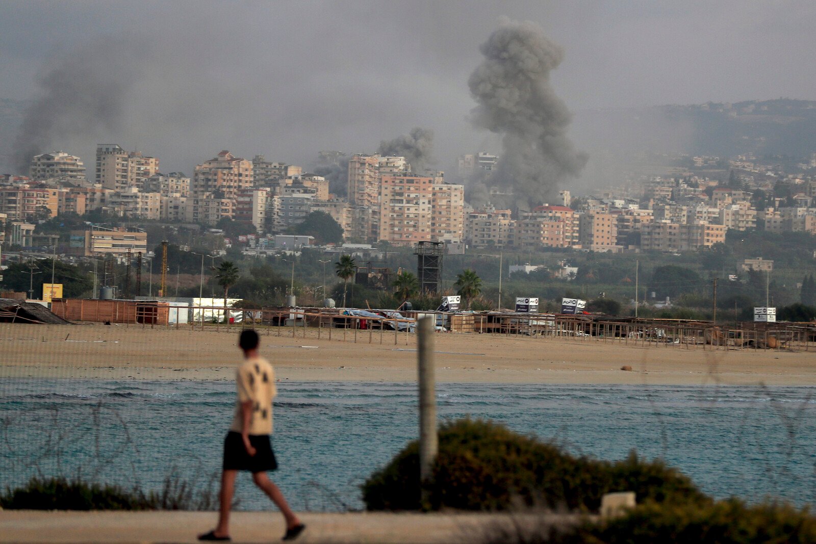 Intensive battles - synagogue hit in Haifa