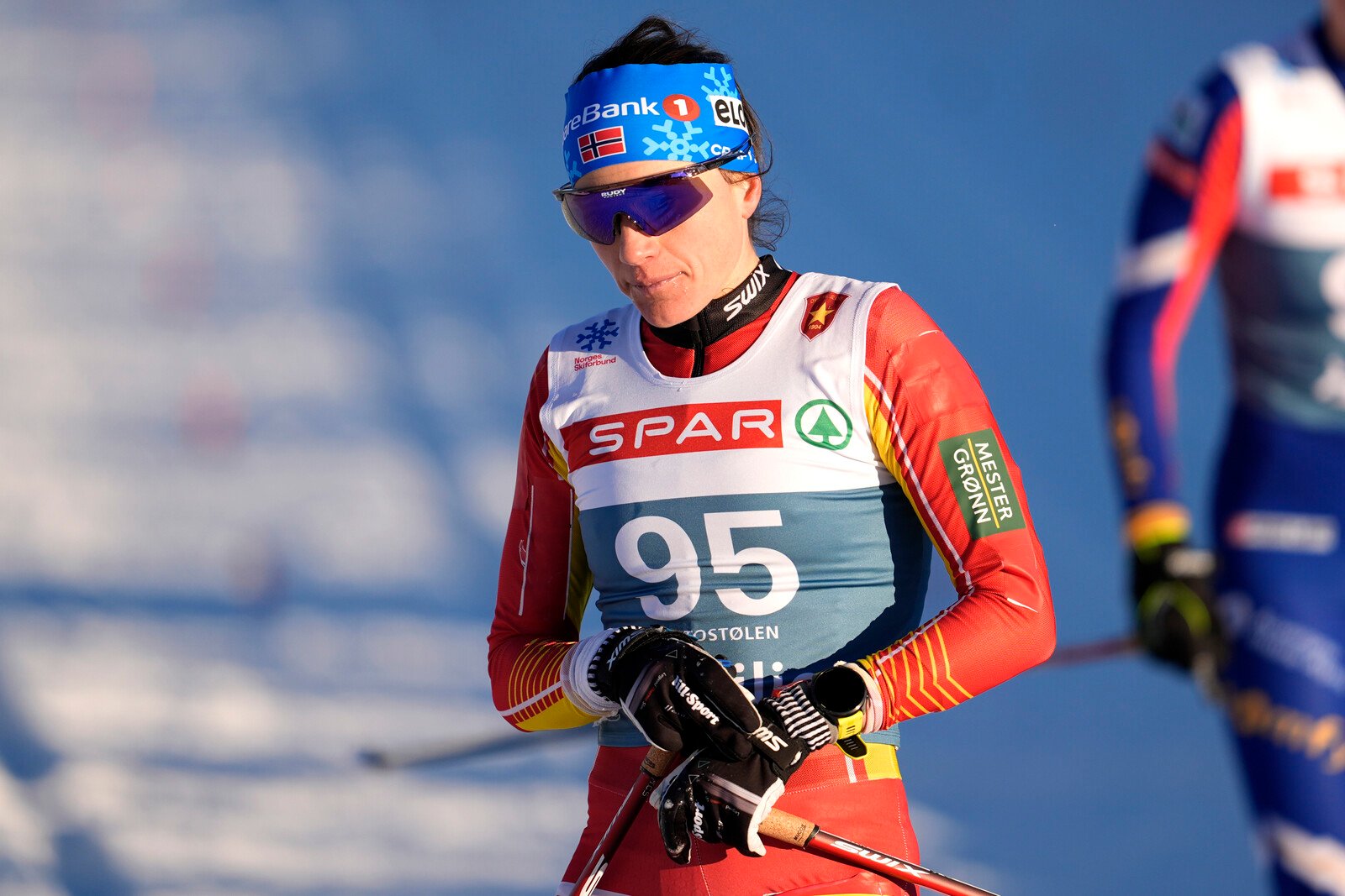 Johaug had to give in after a fierce battle