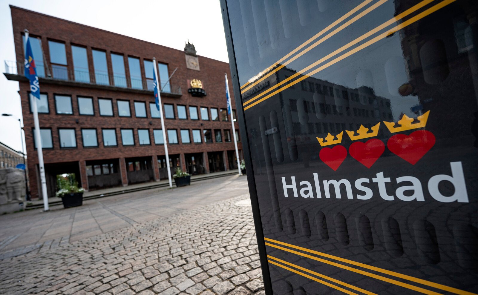 Town Hall in Halmstad Evacuated After Bomb Threat