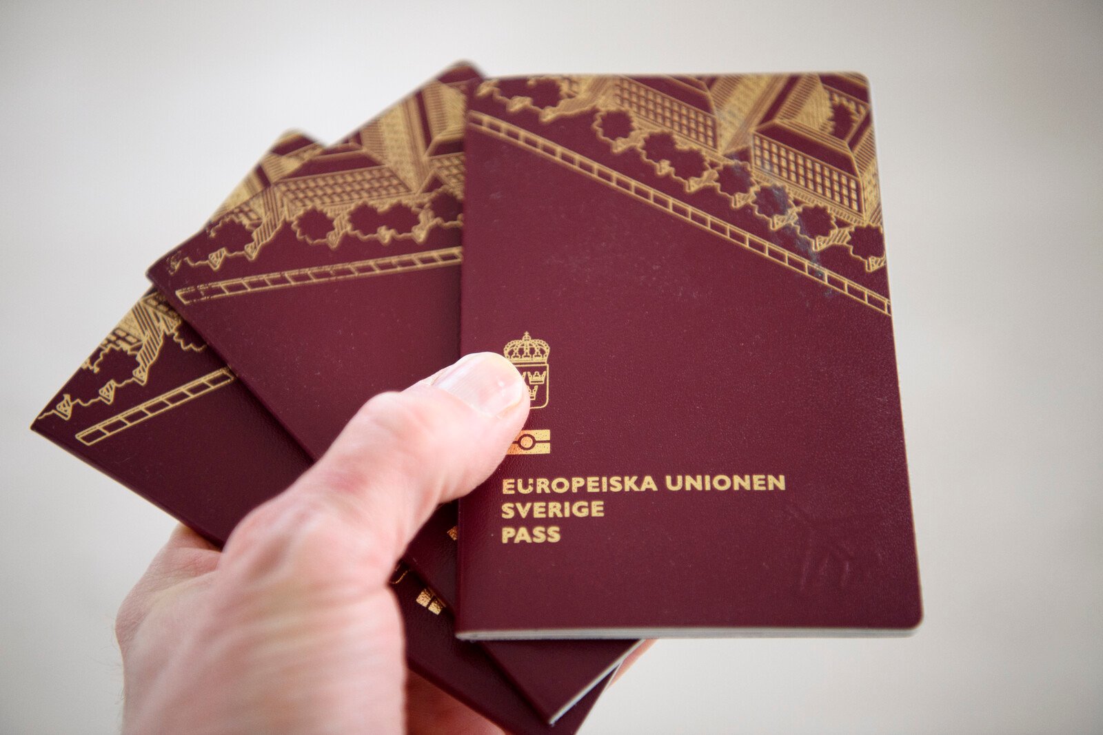 After False Passports: Police Tighten