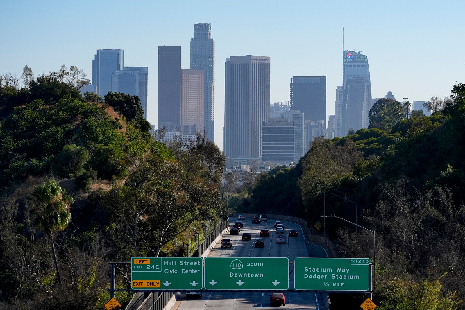 Smaller Earthquake Hits Los Angeles