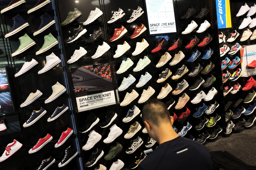 Foot Locker closes stores in Sweden