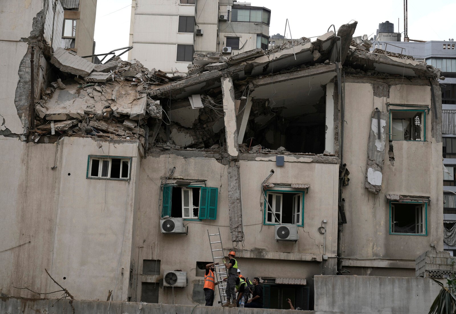 Attack on building in central Beirut