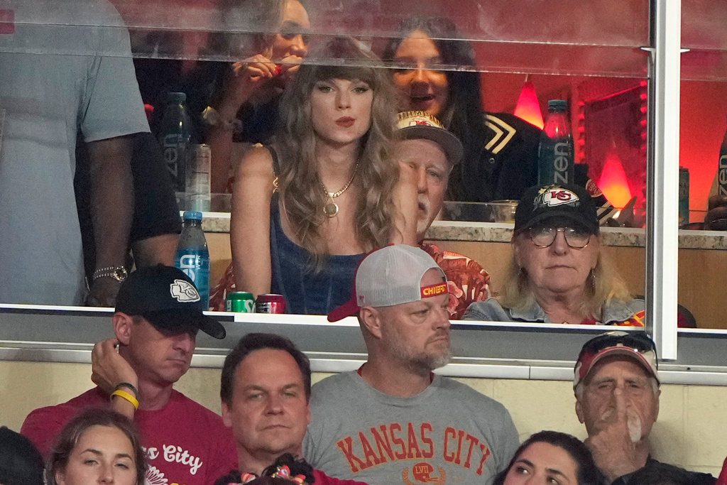 Taylor Swift in the stands