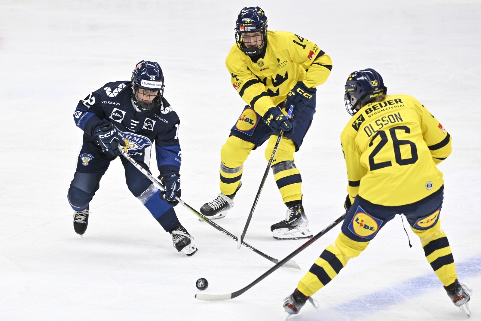 Penalty calls sank the Women's Crown - USA won clearly