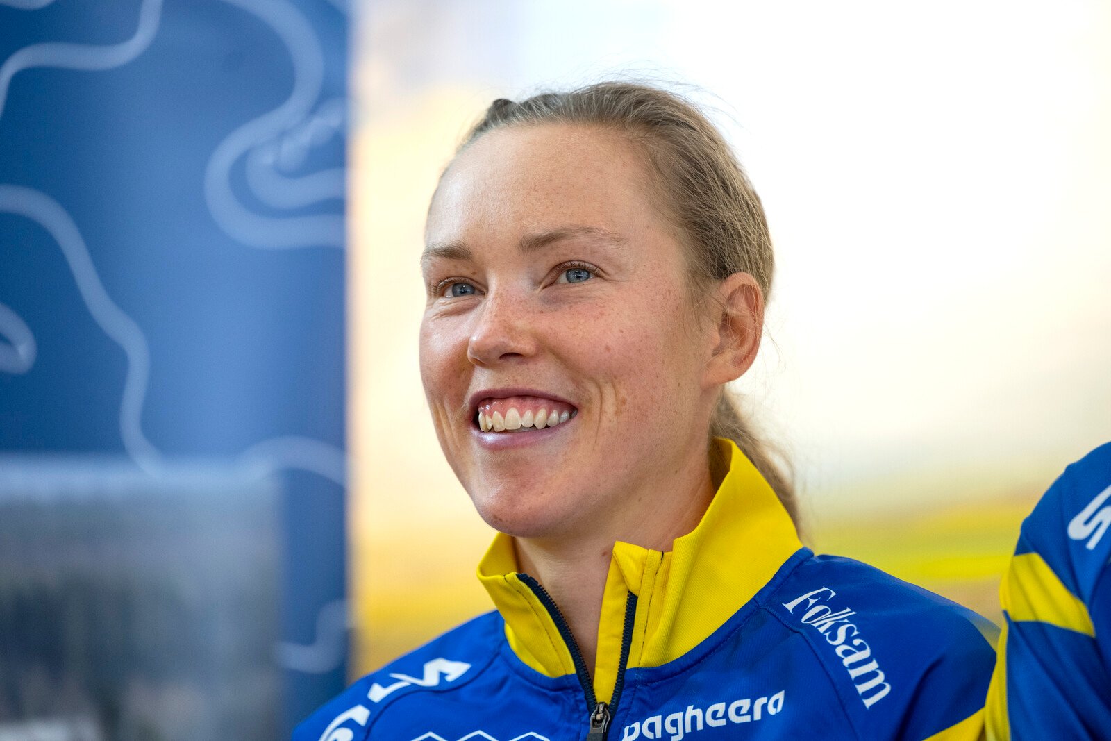 Alexandersson wins – but gives