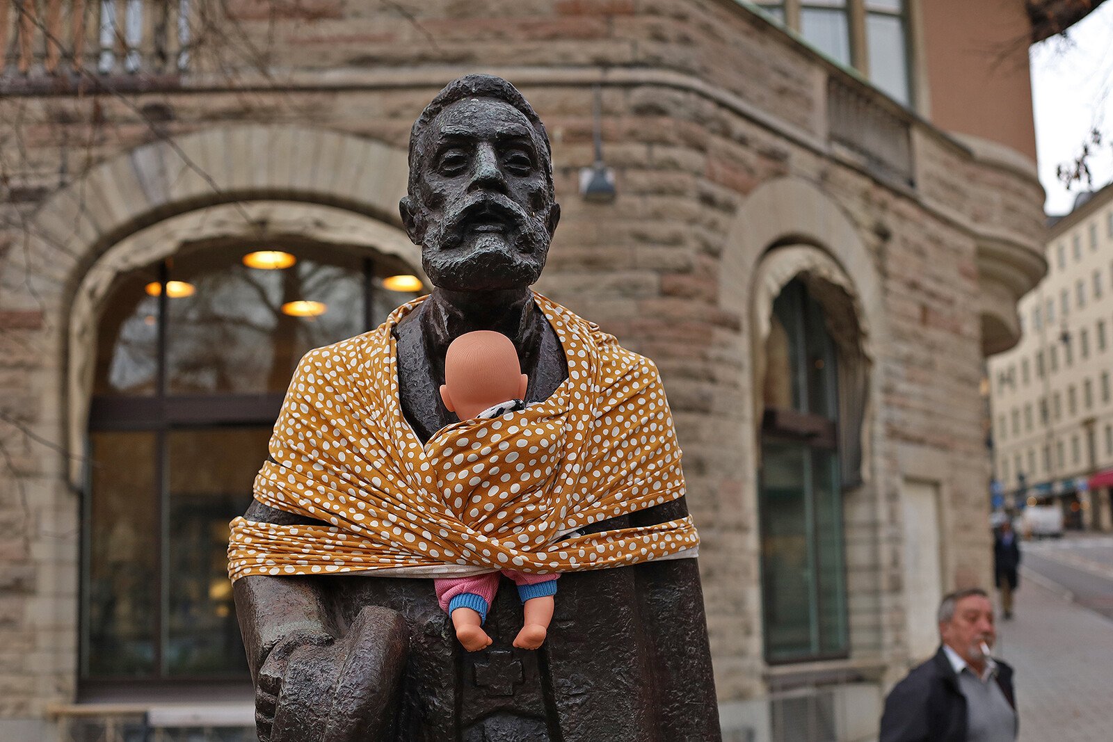 Statues of Men Get Baby Carriers on International Men's Day