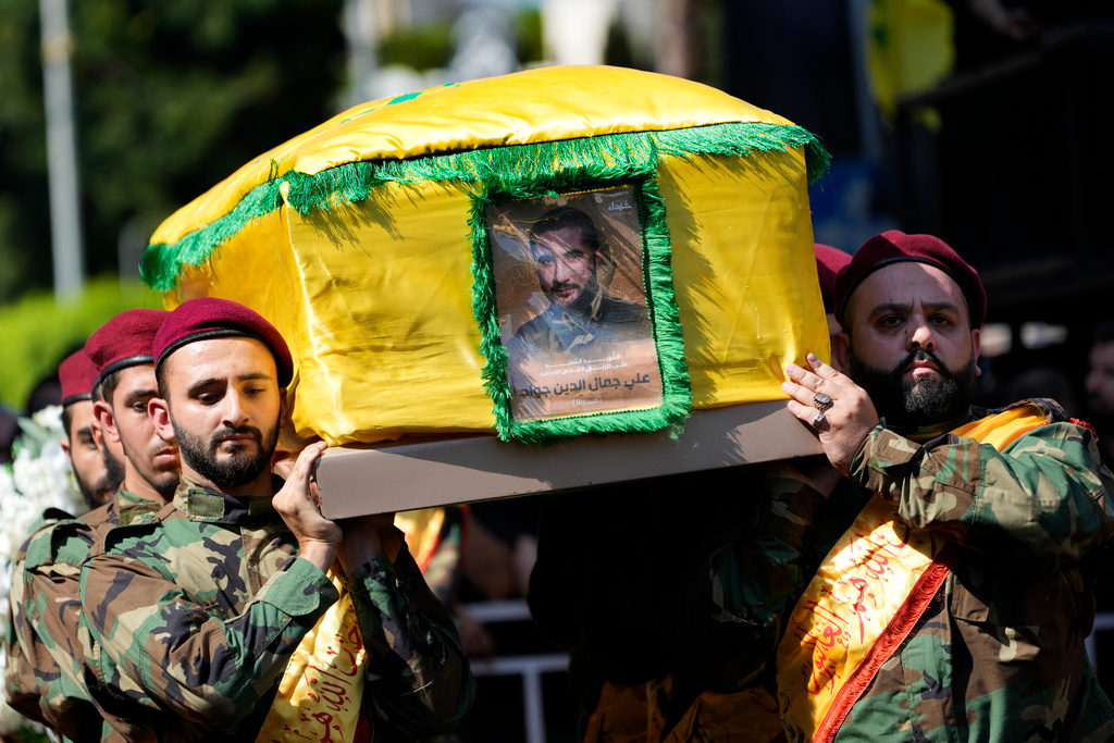 Sources: Hezbollah Ready to Strike First