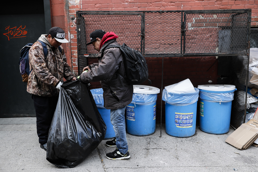 "Trash Revolution" in New York – Demands for Trash Cans