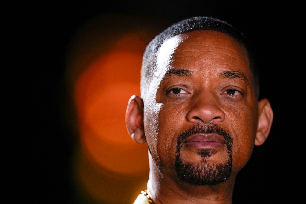 Will Smith back with new song