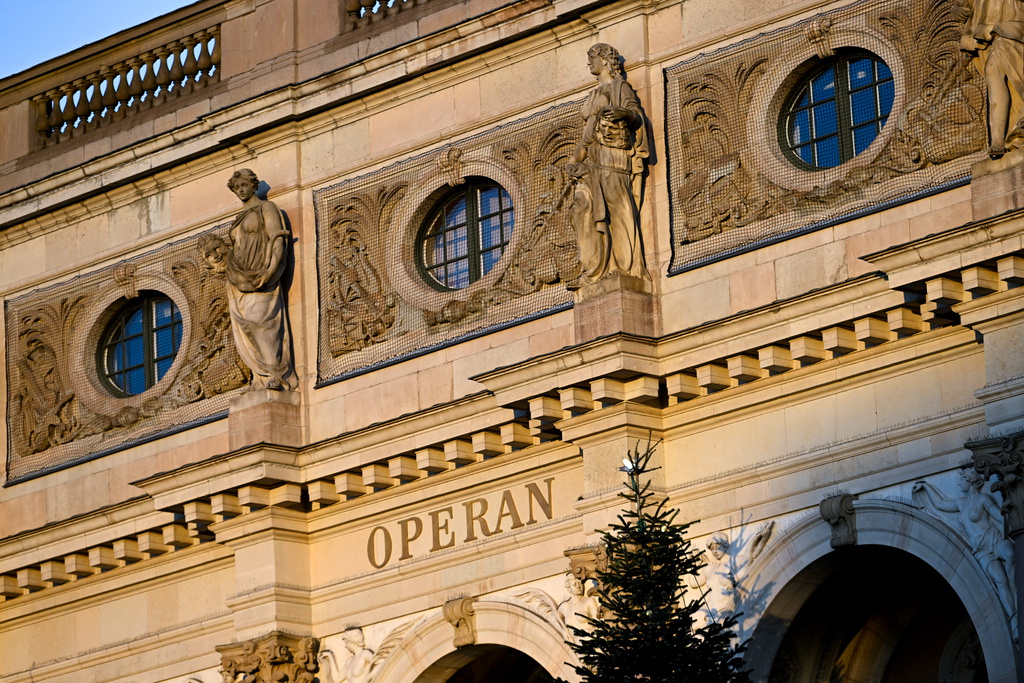 The Opera distances itself from employee's outburst