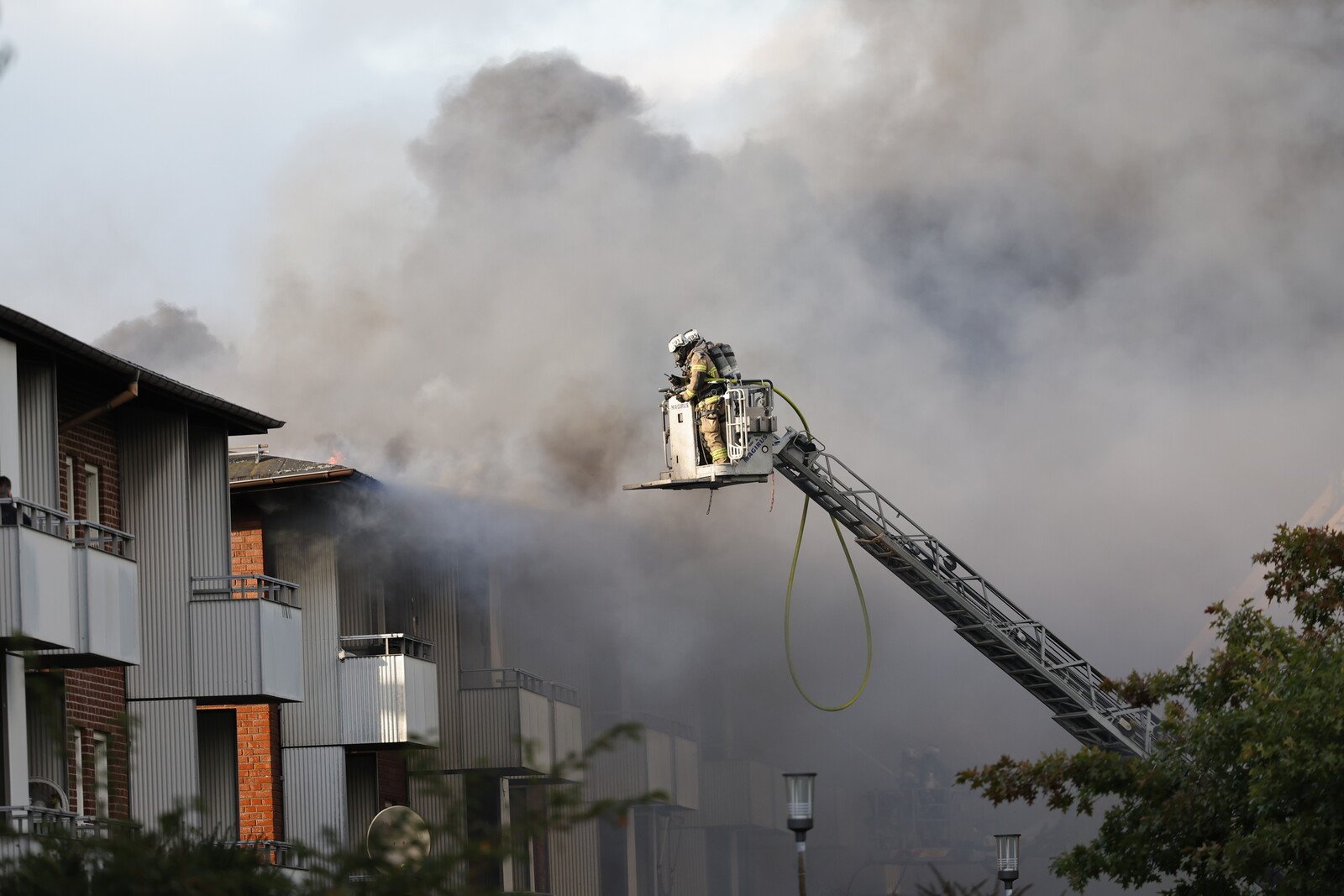 Apartment fire under control –