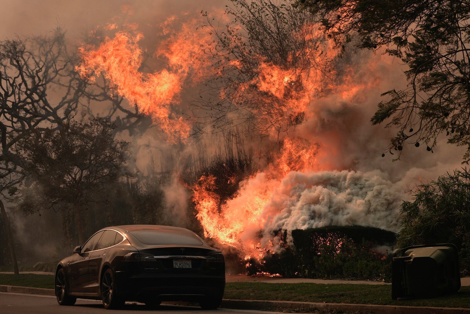 Five dead in Los Angeles fire