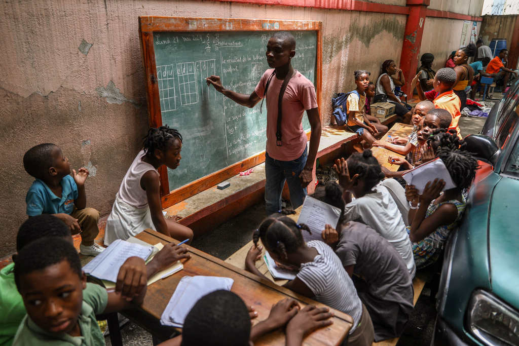 Violence in Haiti forces a child to flee every minute