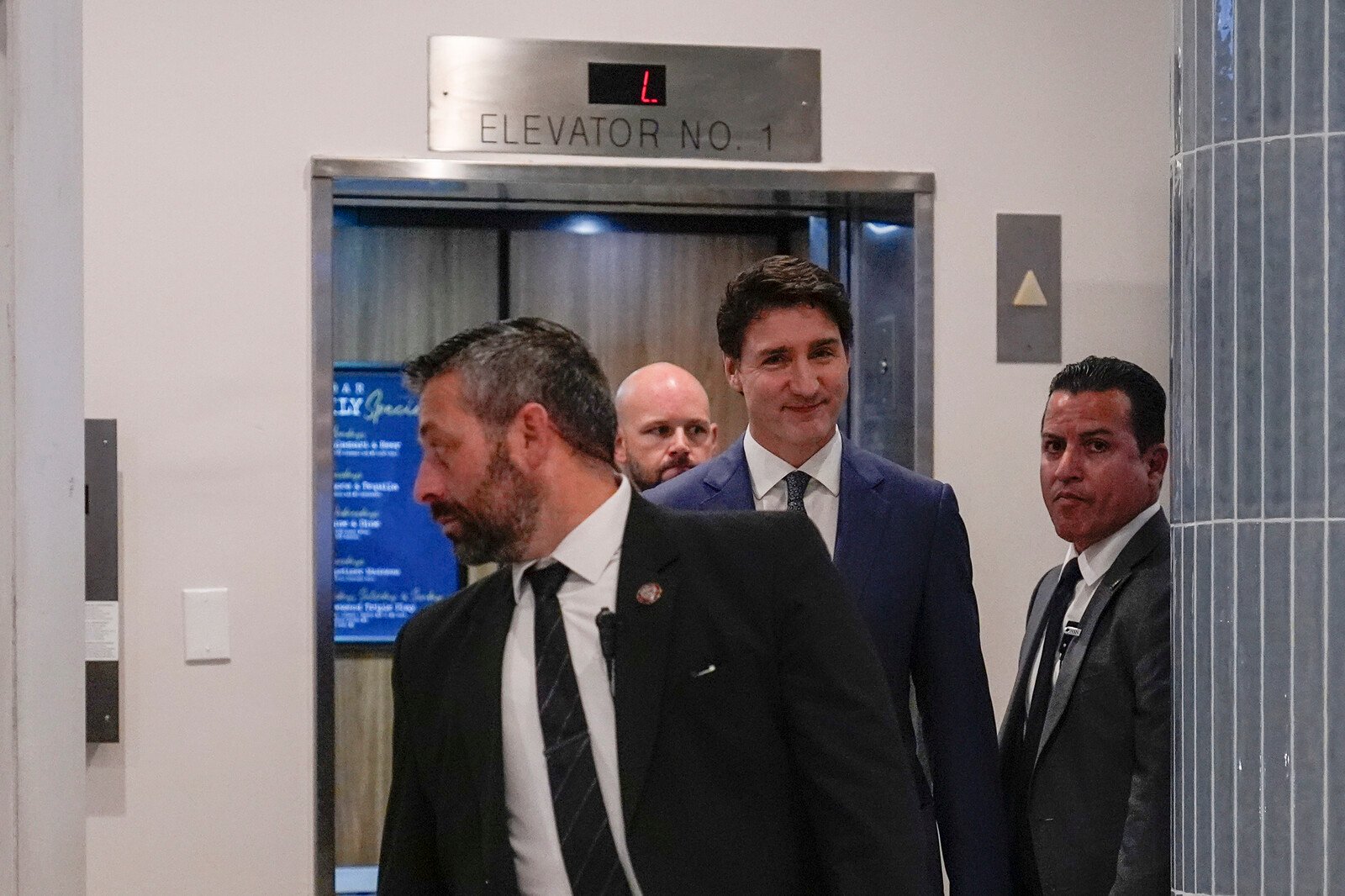 Trudeau meets Trump in Florida