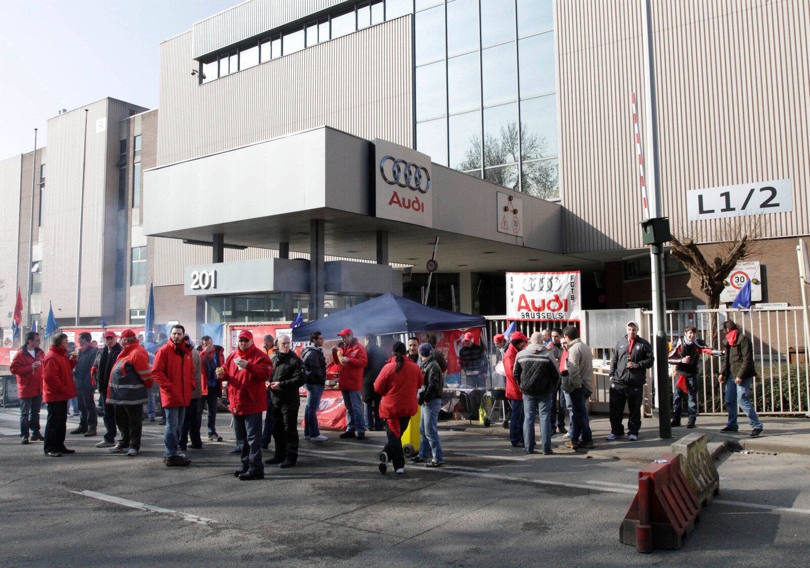 Protest strike as Audi closes electric car factory