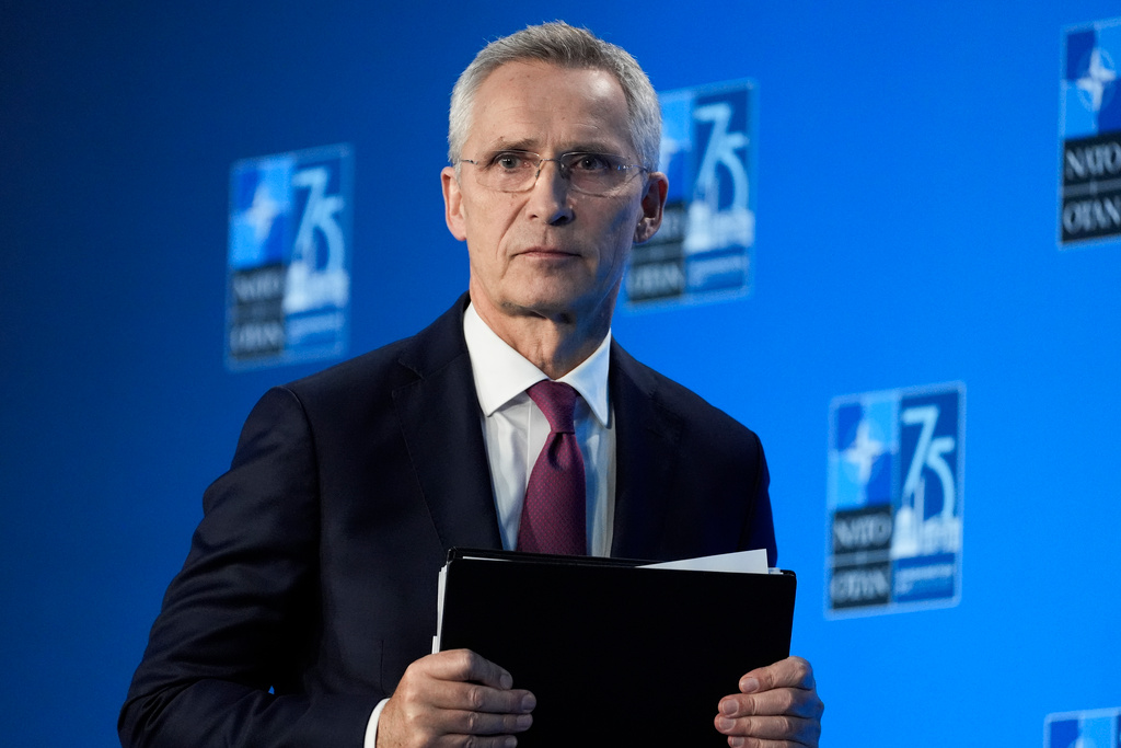 Stoltenberg calls for Ukraine meeting