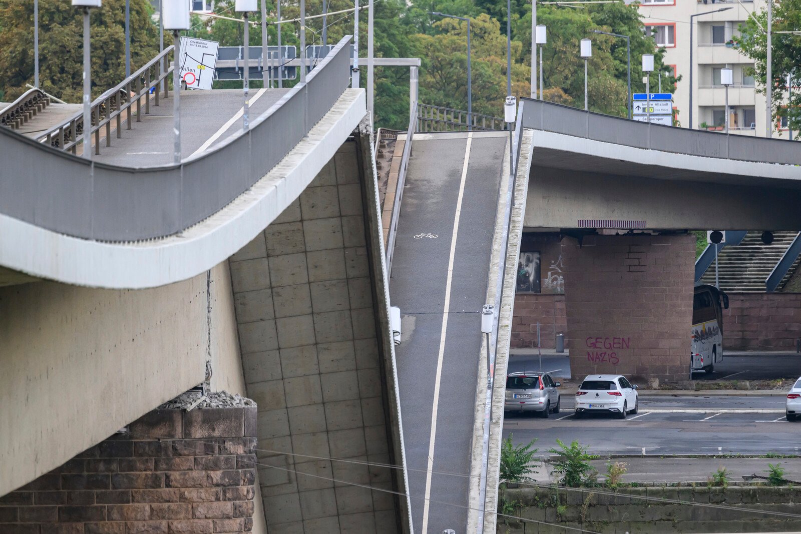 The Bridge Collapsed Ten Minutes After the Last Tram