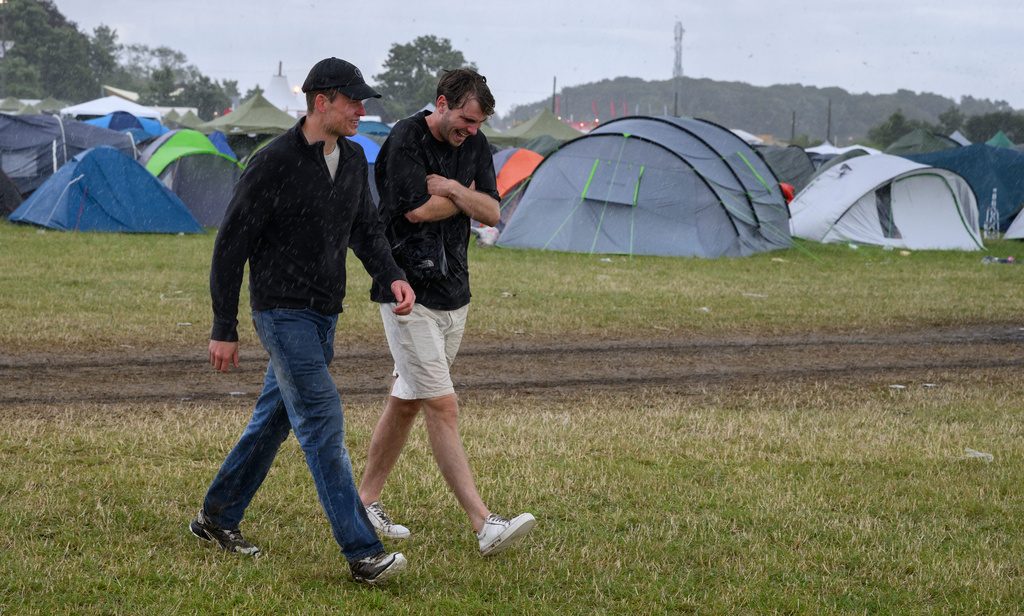 Traffic Jams from Roskilde – Visitors Flee the Weather