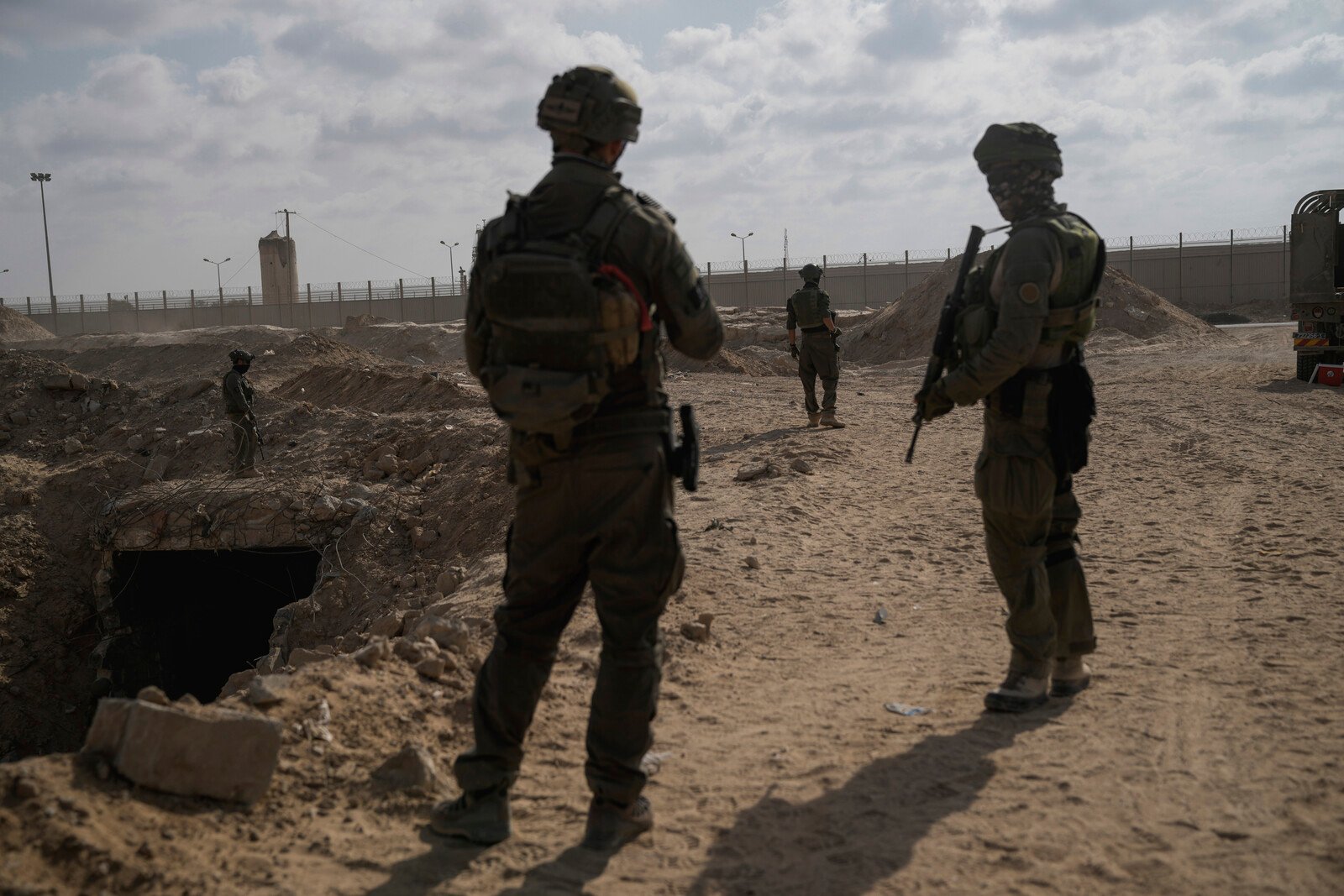 Soldiers in Israel Refuse to Fight Without Hostage Agreement